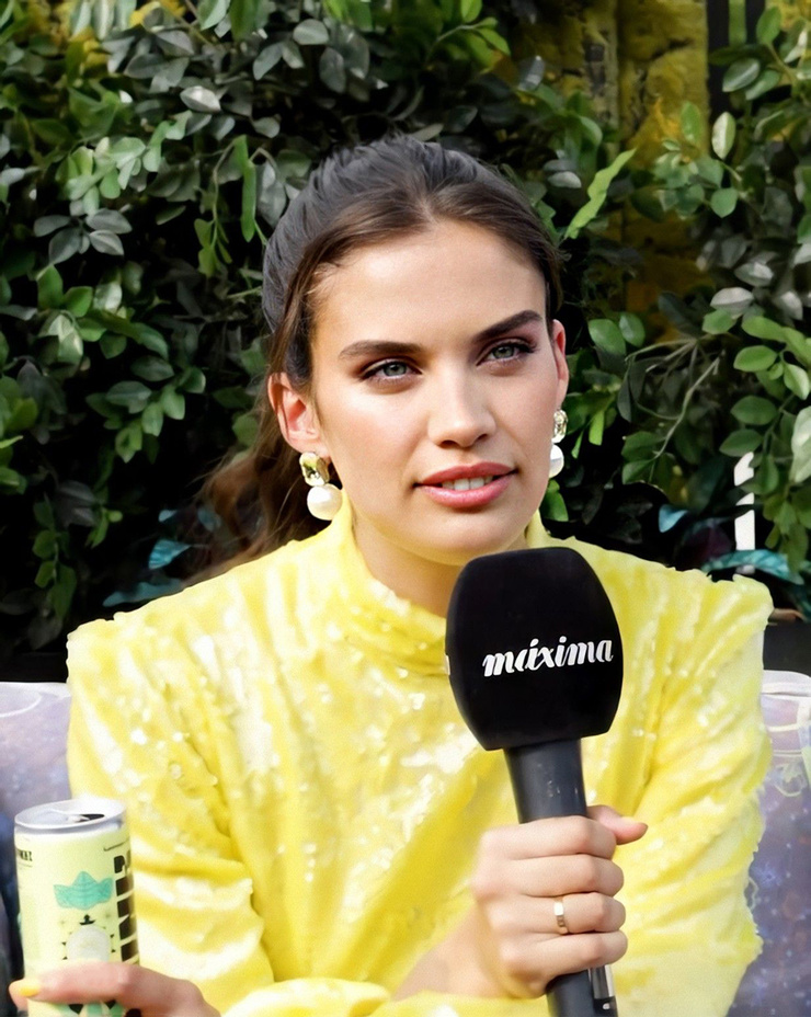 Sara Sampaio Sara Sampaio