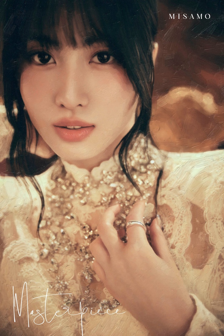 Hirai Momo