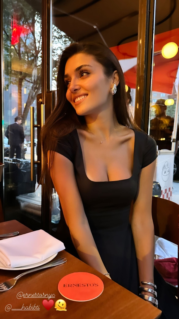 Hande Erçel Hande Erçel