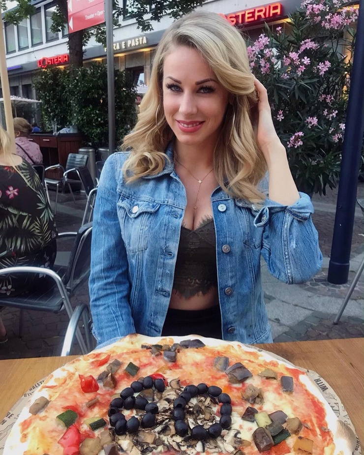 Picture of Leo Theresa