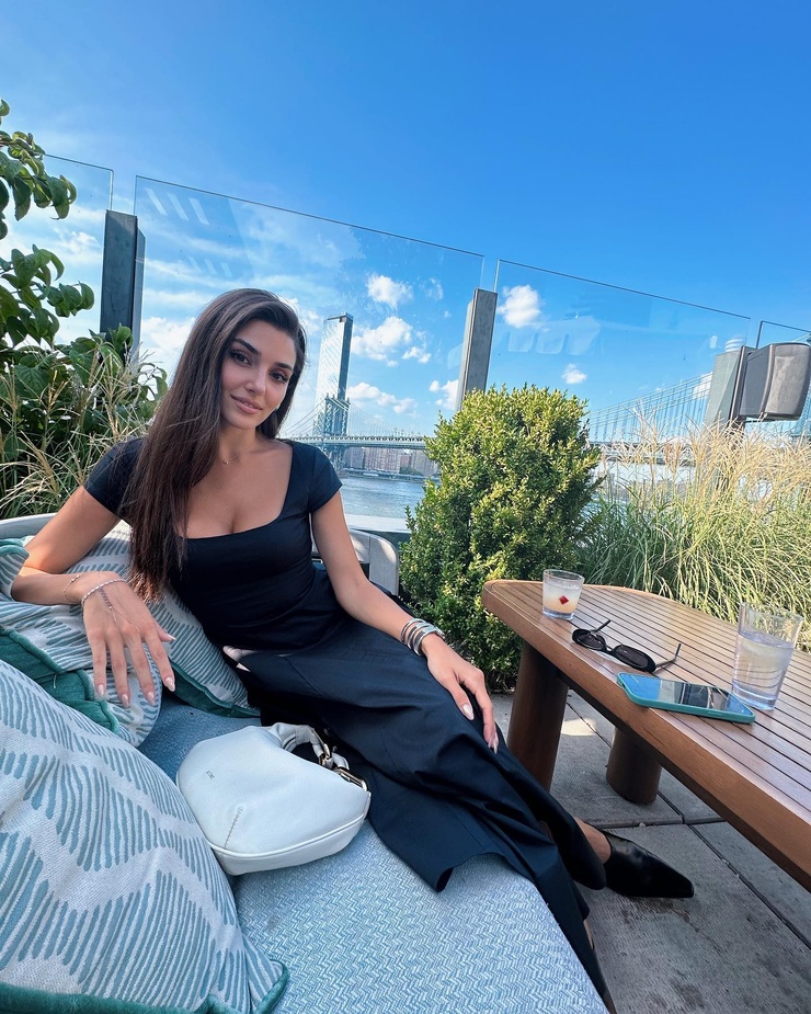 Hande Erçel Hande Erçel