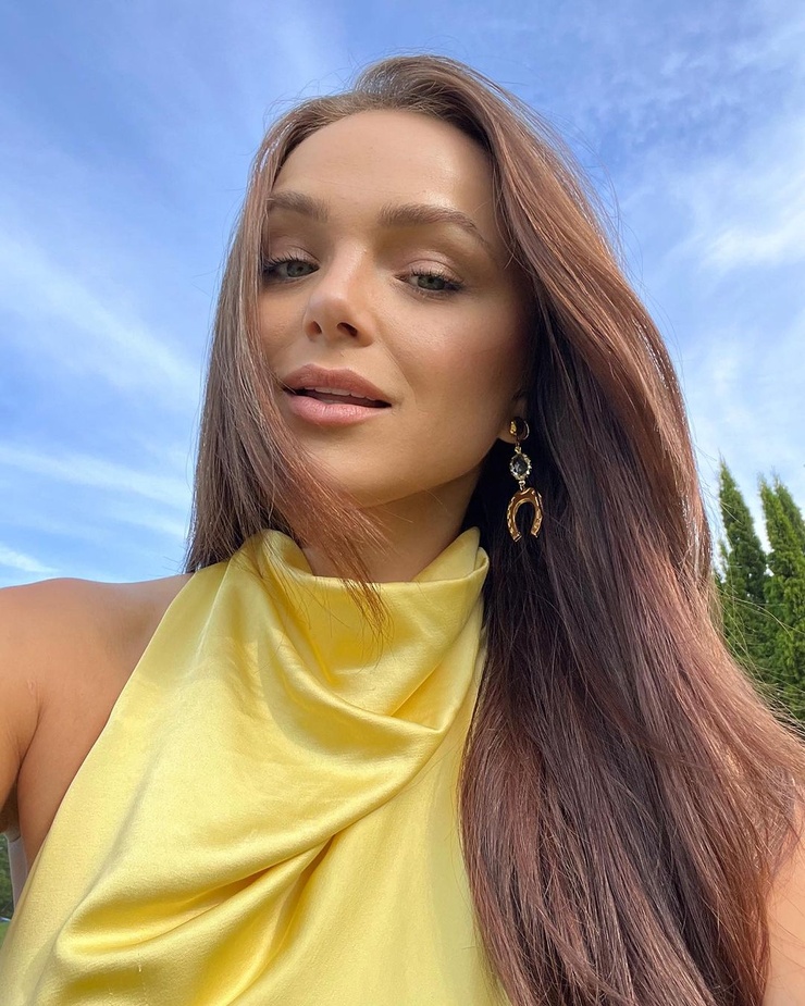 Oana Gregory