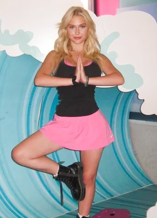 Alyvia Alyn Lind Alyvia Alyn Lind