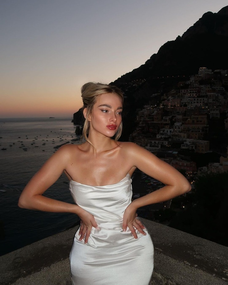 Antonia Freya Lydia