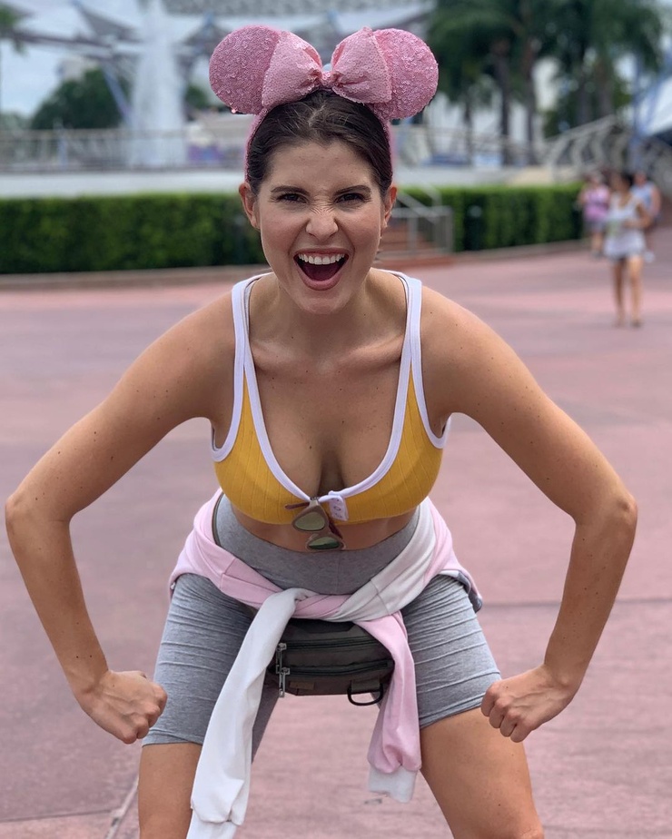 Amanda Cerny