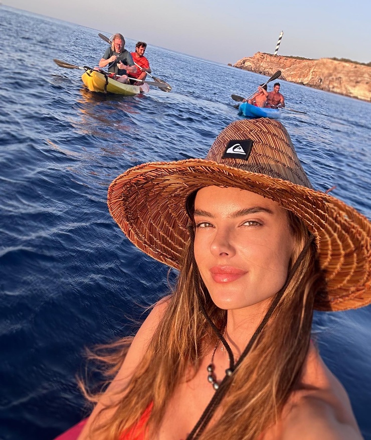 Alessandra Ambrosio Alessandra Ambrosio
