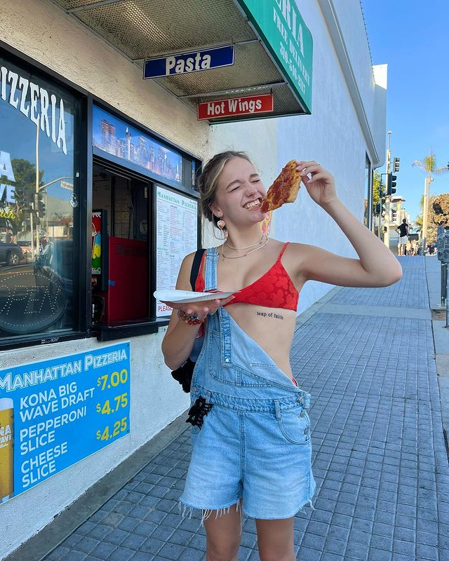 Jayden Bartels Jayden Bartels