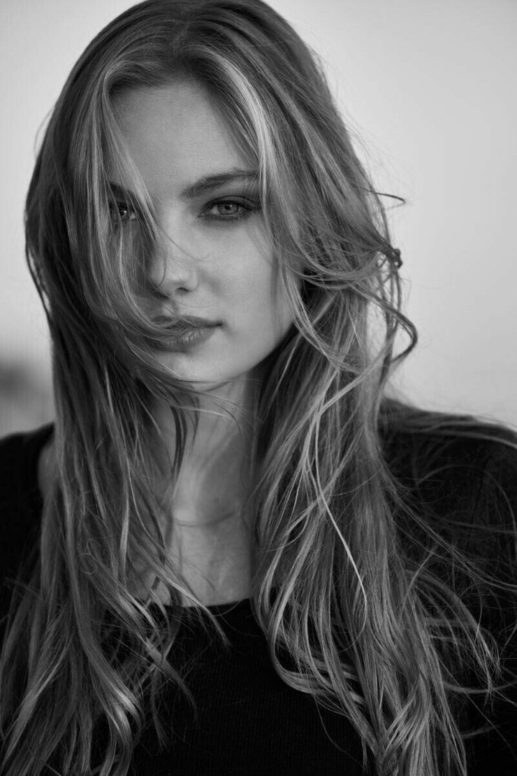 YUBEL NIJKAMP