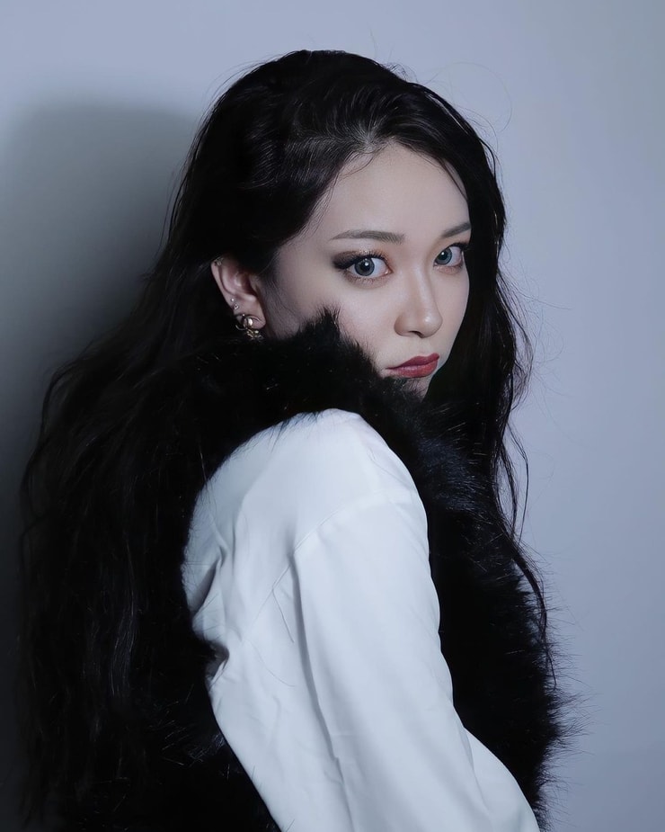Lisa Yamada (model)