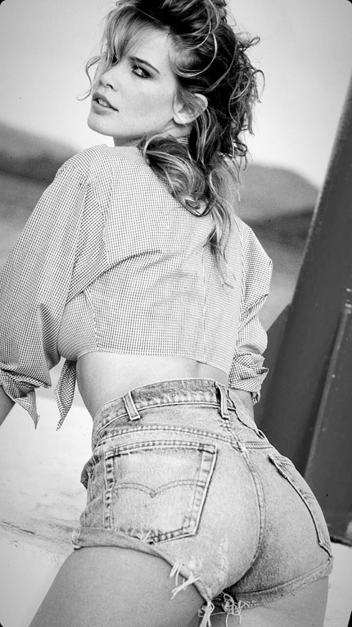Claudia Schiffer Claudia Schiffer