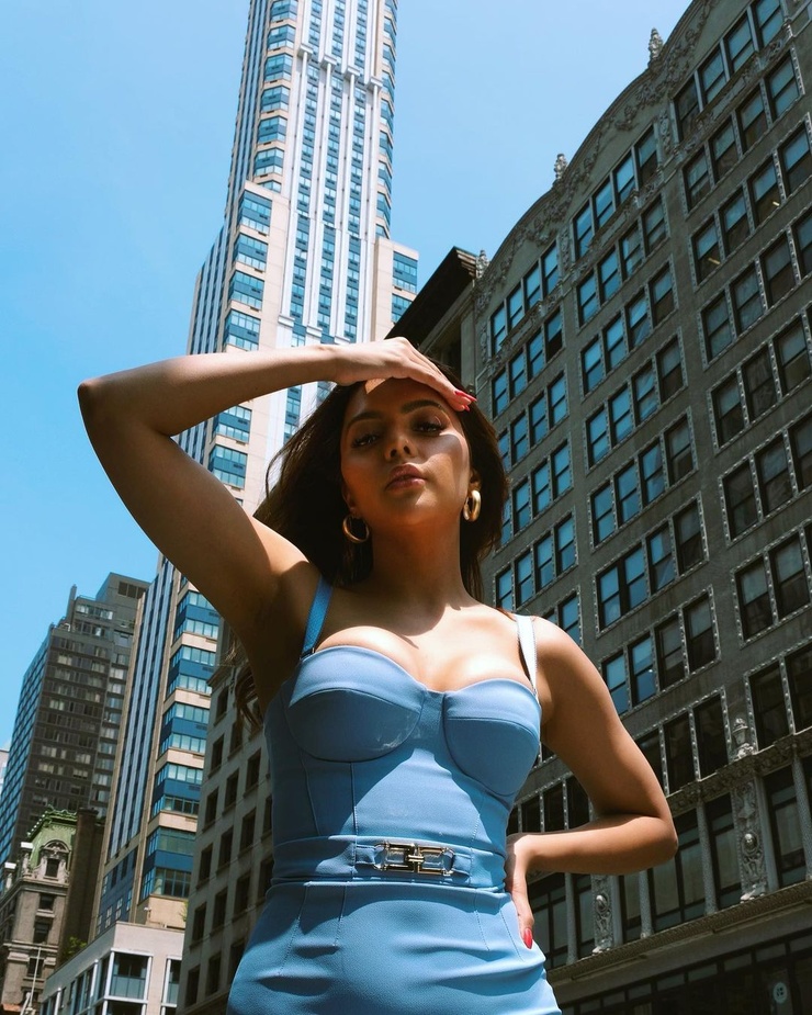 Ruhi Singh Ruhi Singh
