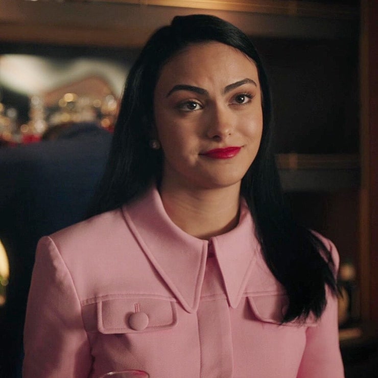 Camila Mendes