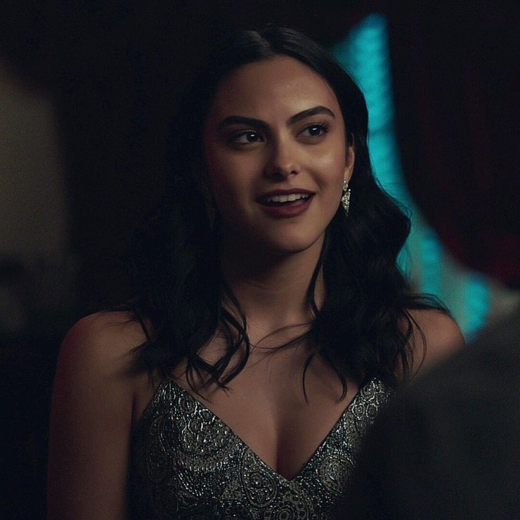 Camila Mendes picture