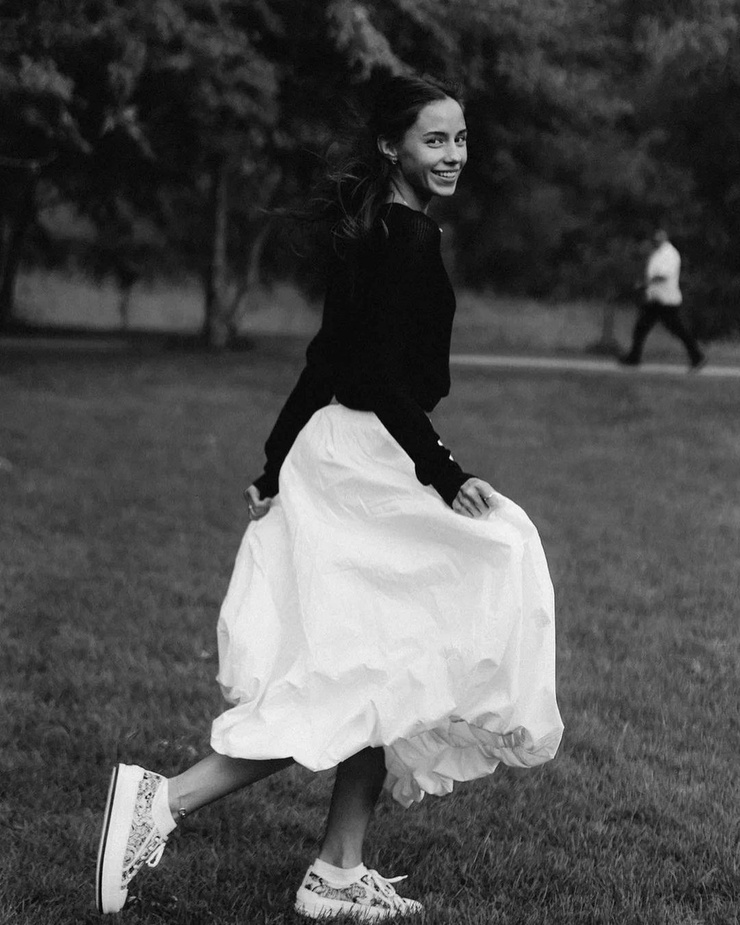 Angelina Romashka Angelina Romashka
