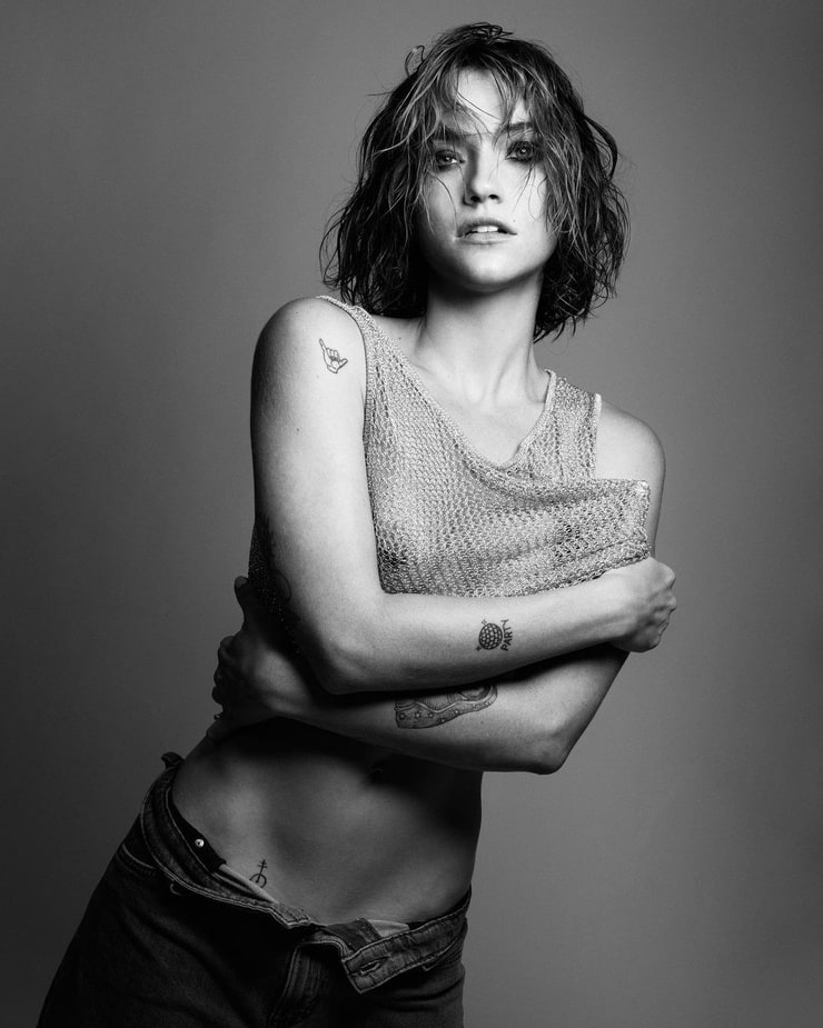 Picture of Violett Beane