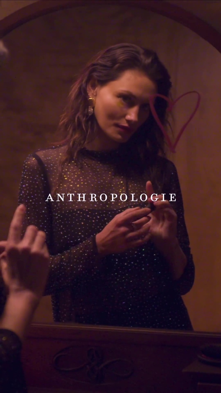 Phoebe Tonkin