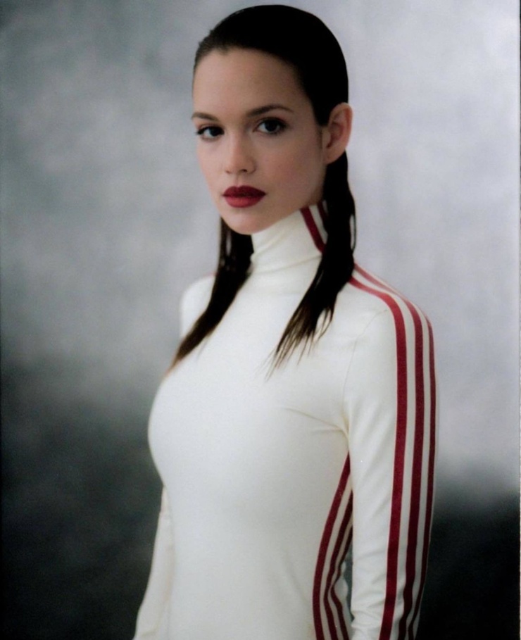Emilia Schüle Emilia Schüle