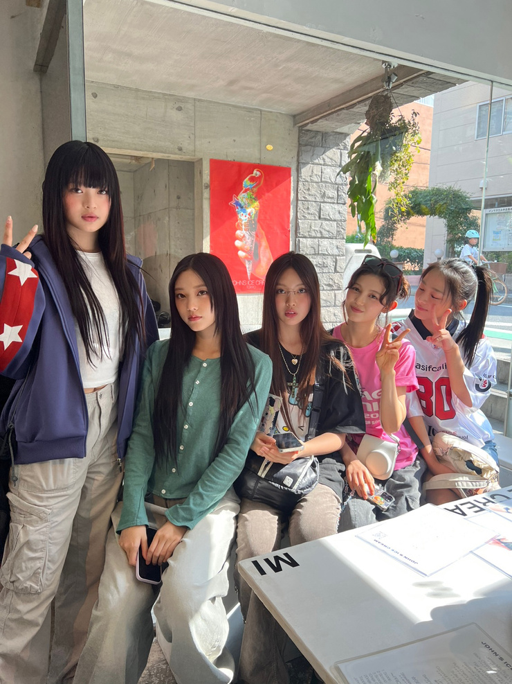 NewJeans