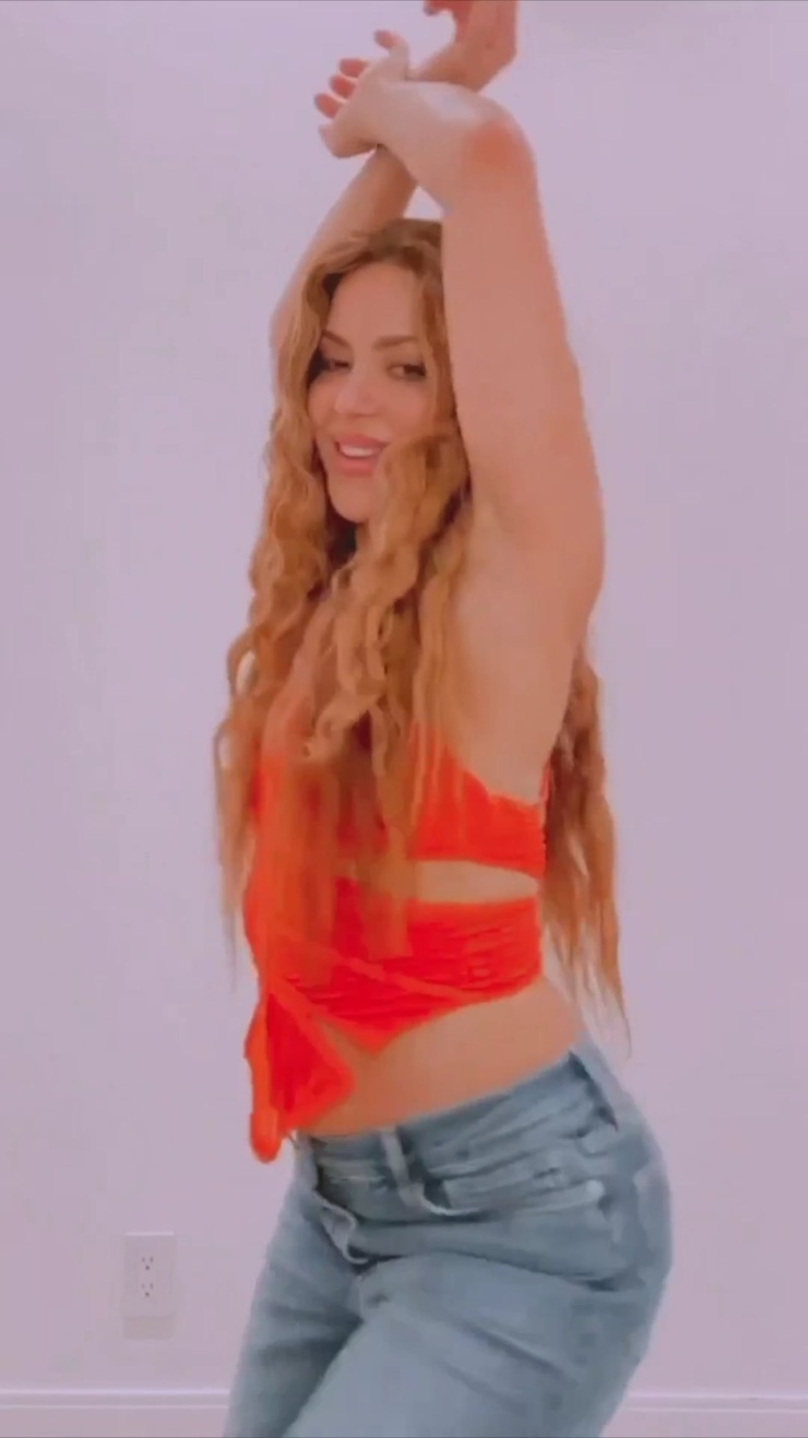 Shakira Shakira