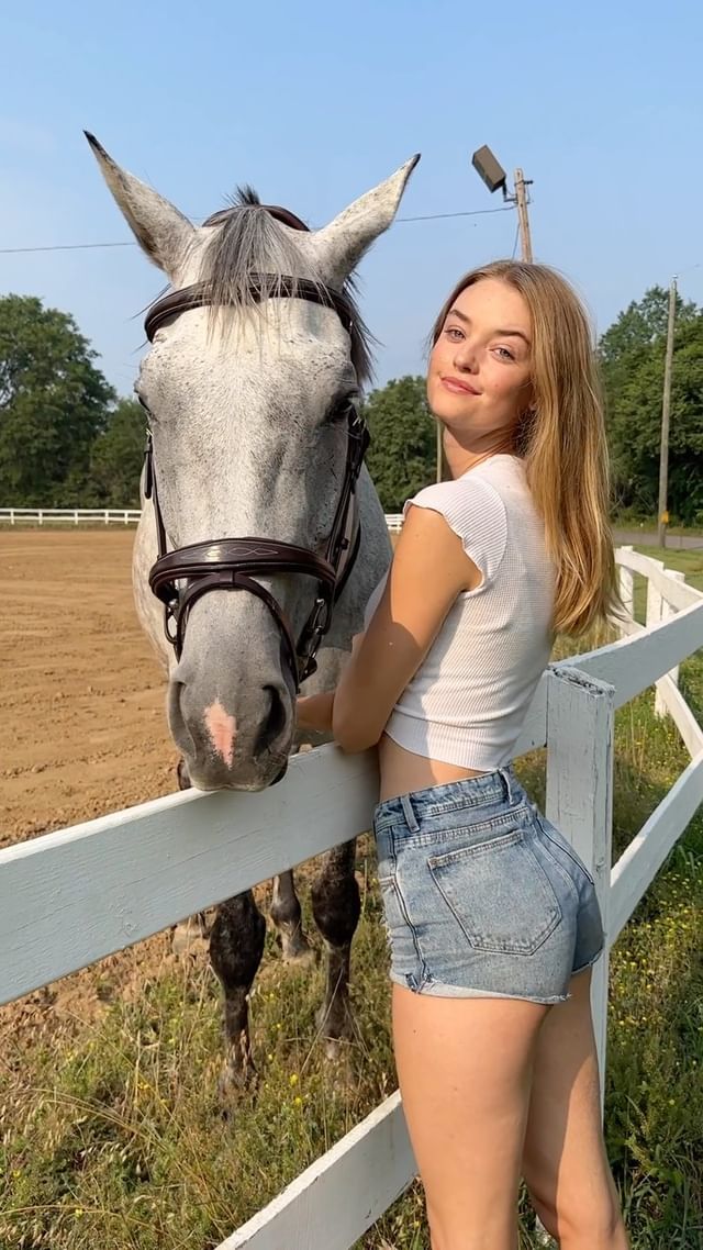 Willow Hand