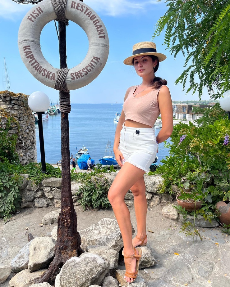 Elena Larina