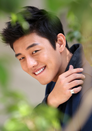 Ah In Yoo