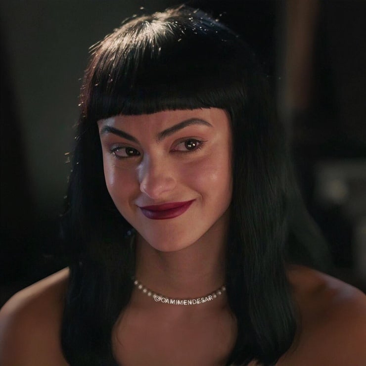 Camila Mendes