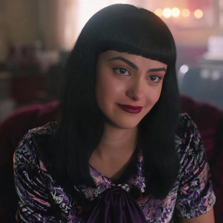 Picture of Camila Mendes