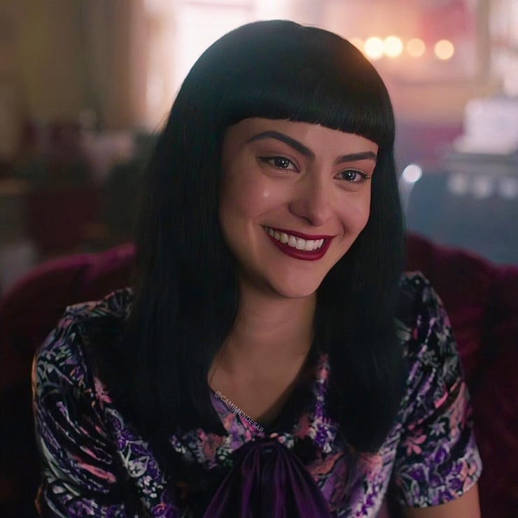 Camila Mendes