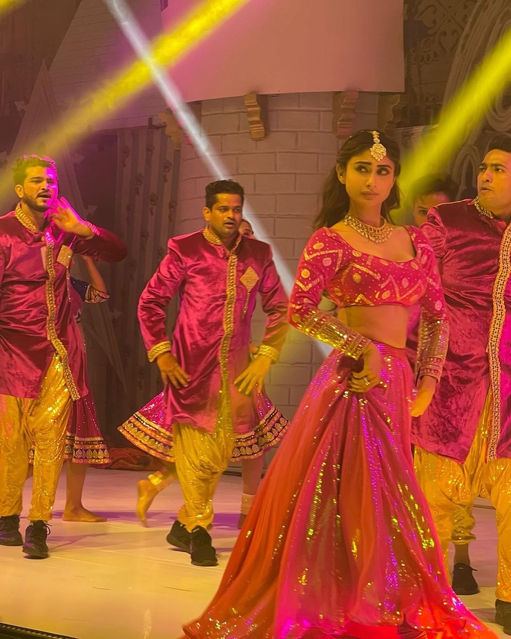 Mouni Roy