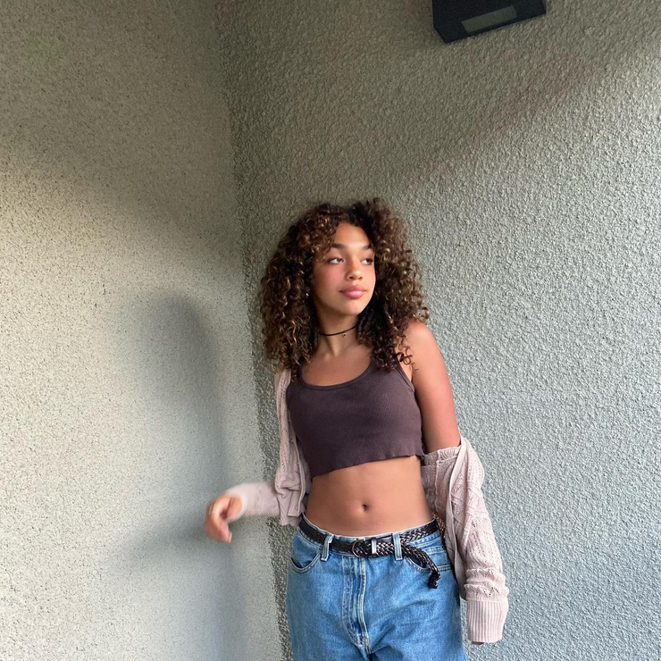 Amara Rose