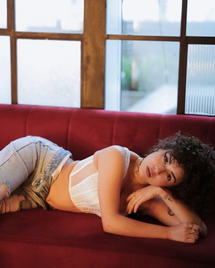 Avneet Kaur Avneet Kaur
