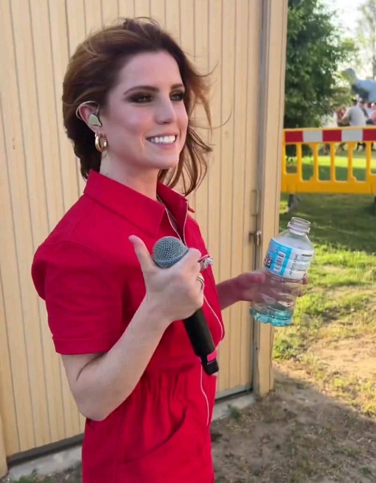Sydney Sierota Sydney Sierota