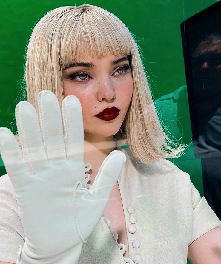Dove Cameron