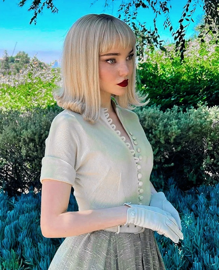 Dove Cameron
