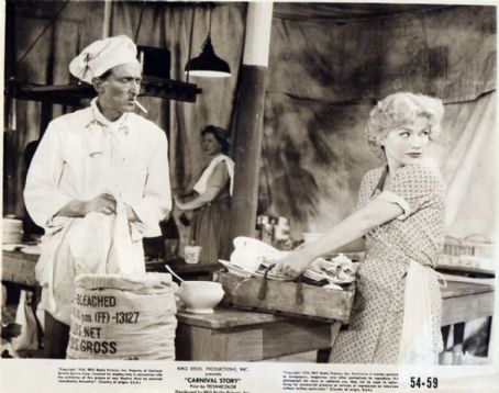 Anne Baxter