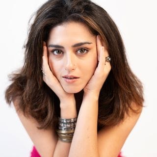 Riddhi Dogra