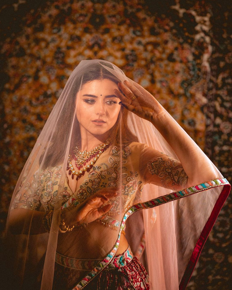 Riddhi Dogra