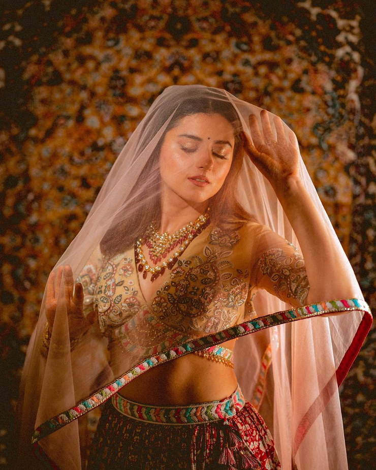 Riddhi Dogra