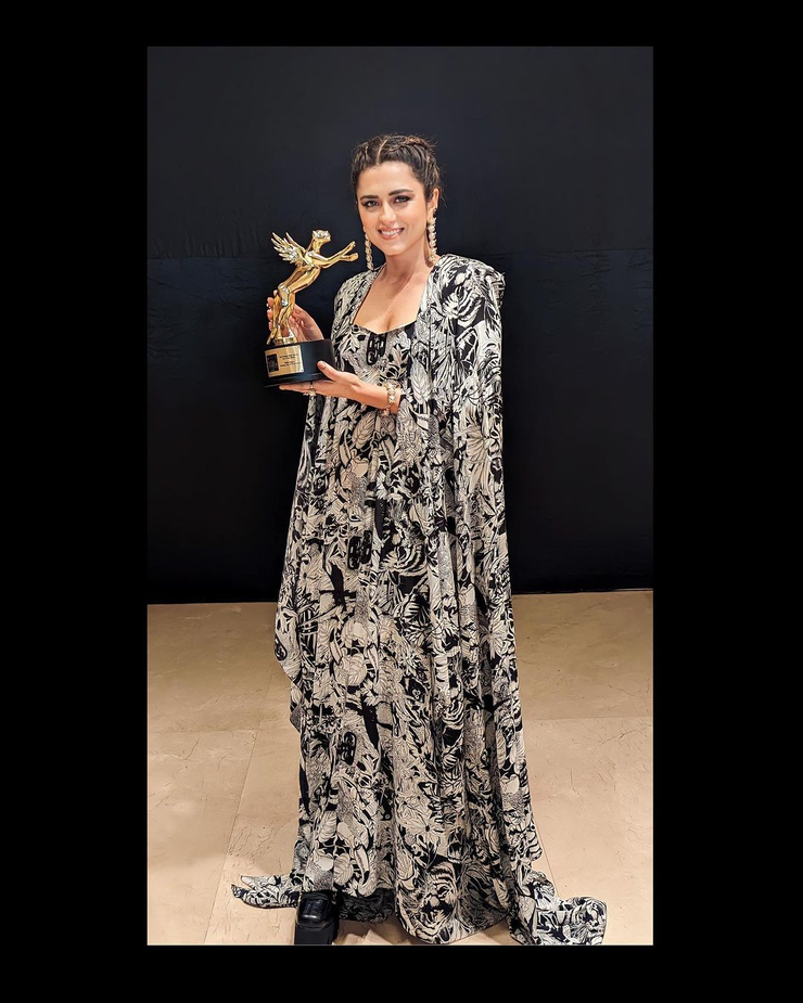 Riddhi Dogra
