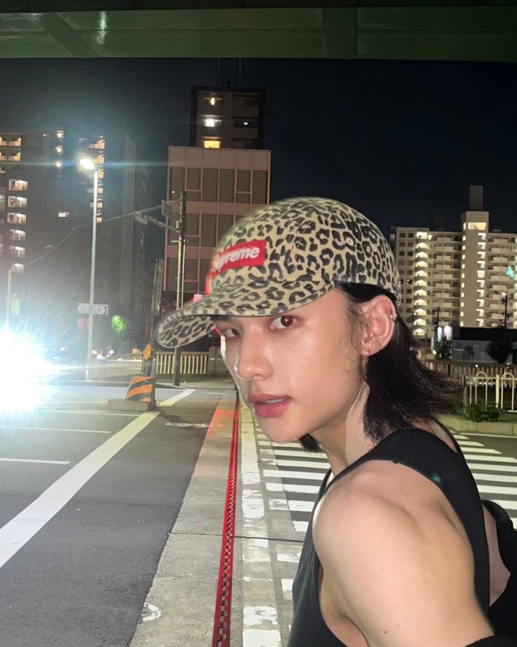 Hyun-Jin Hwang Hyun-Jin Hwang