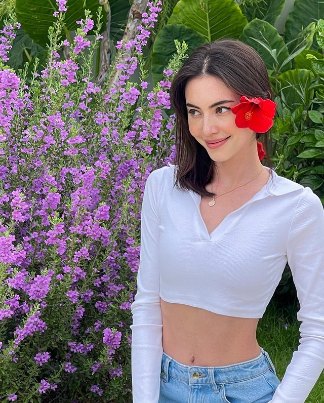 Davika Hoorne Davika Hoorne