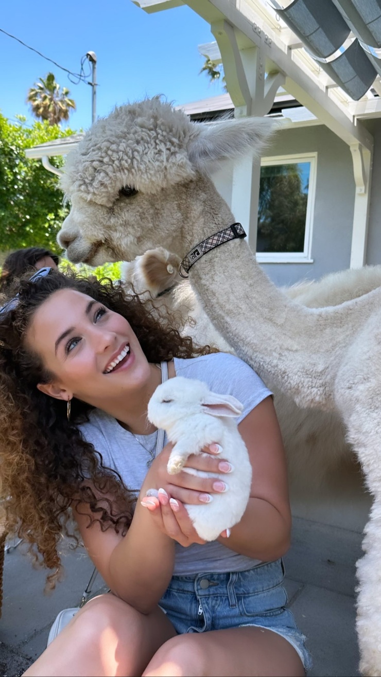 Sofie Dossi