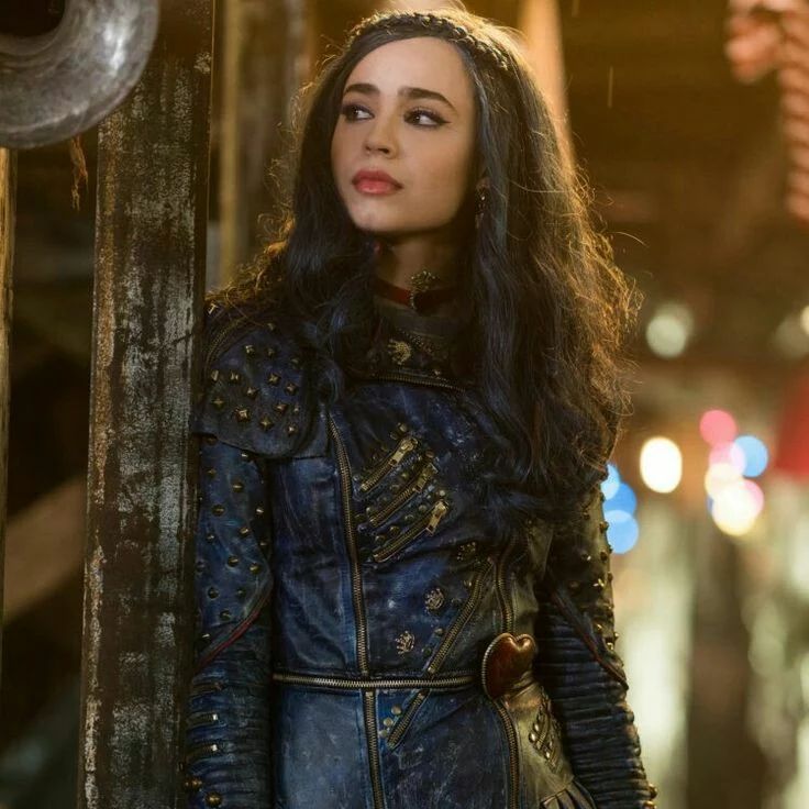 Sofia Carson