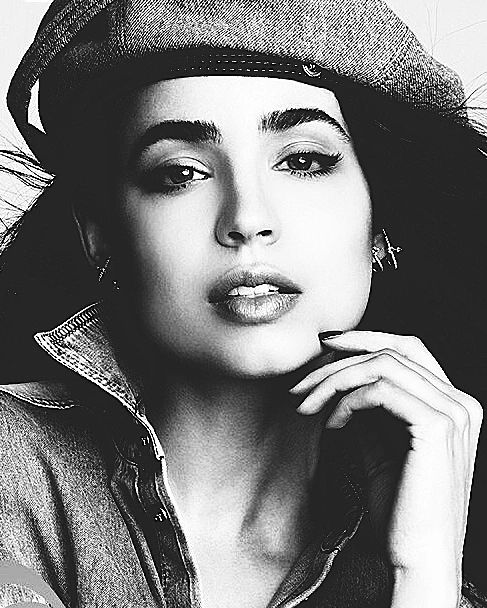 Sofia Carson