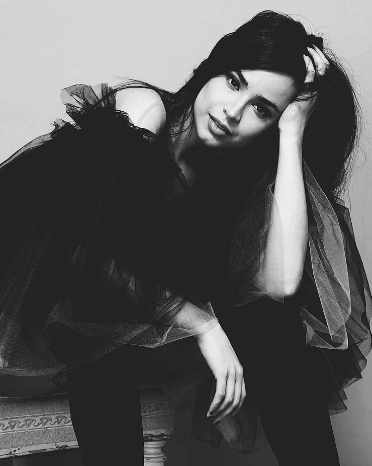 Sofia Carson