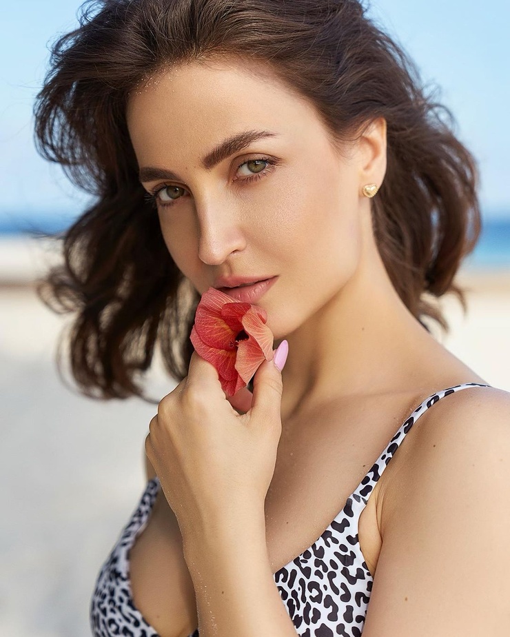 Elli Avram