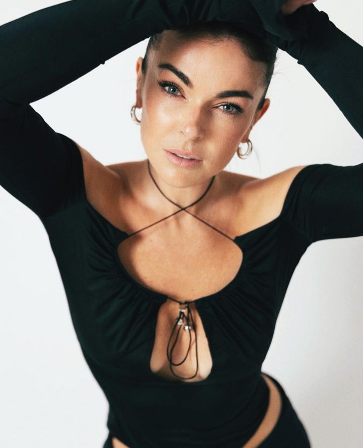 Serinda Swan