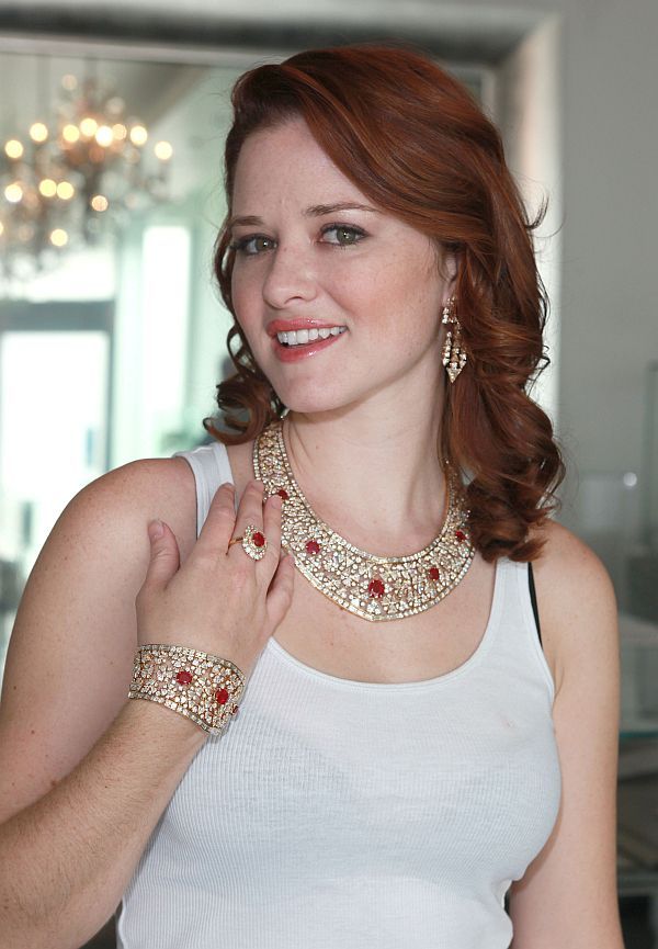 Sarah Drew Sarah Drew