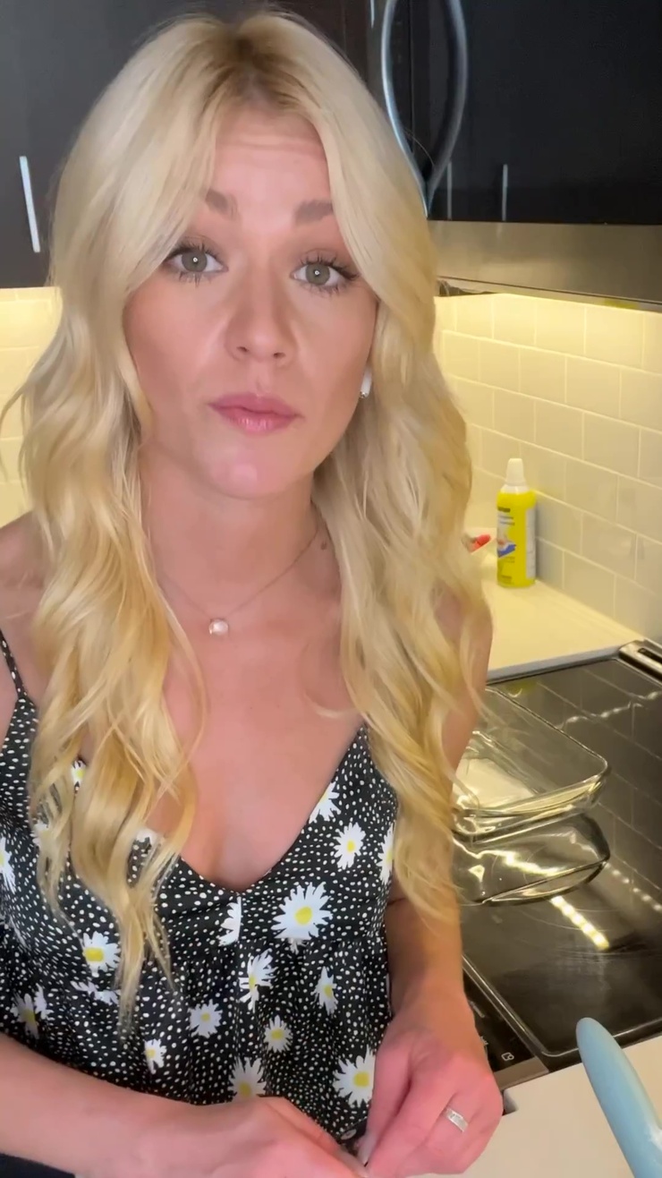 Picture of Katherine McNamara